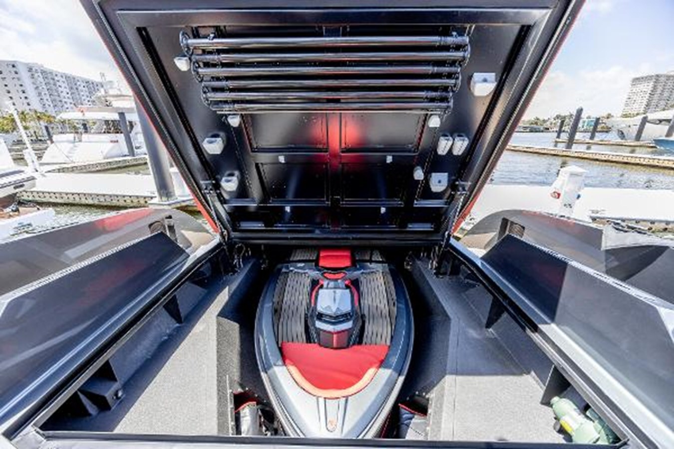 2023-vanquish-yachts-58-8-f25e2f