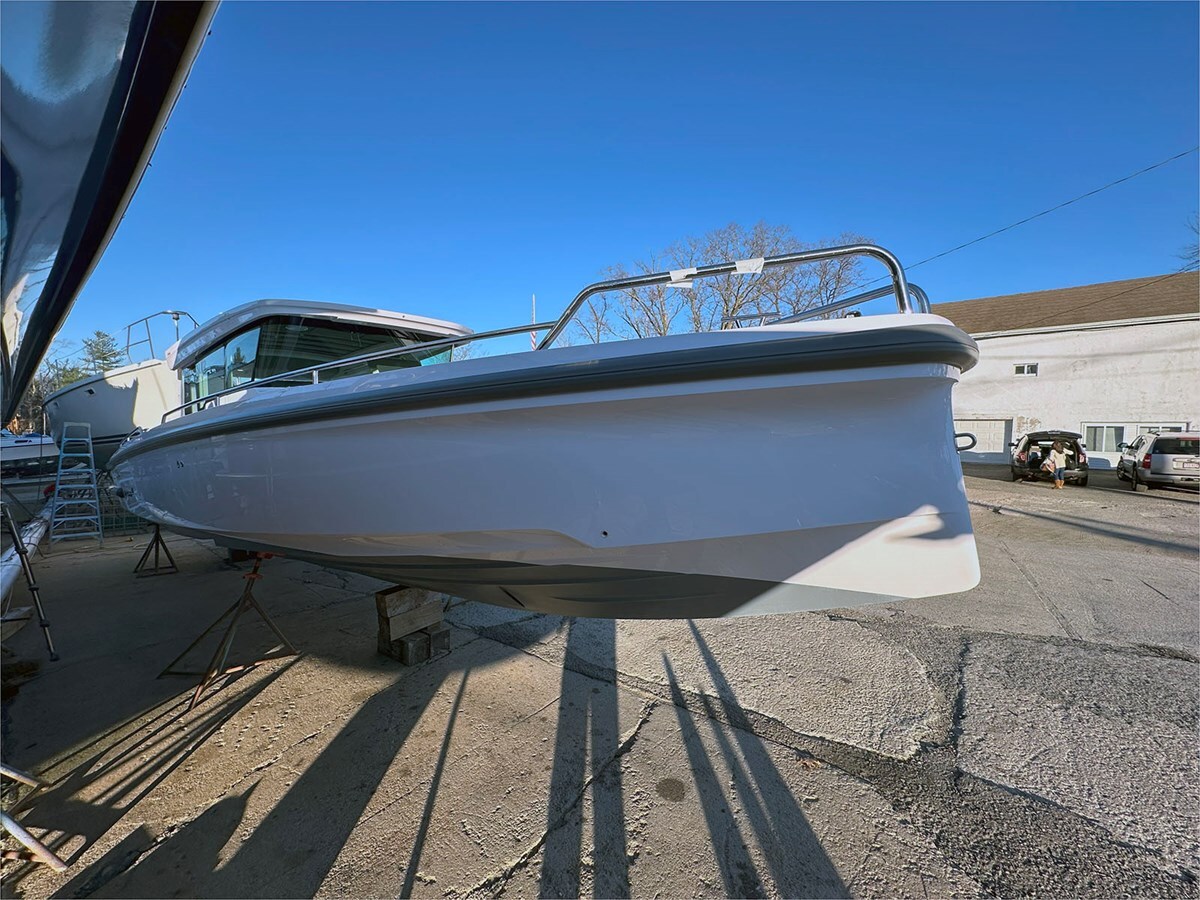 2024-axopar-37-1-54fa4f