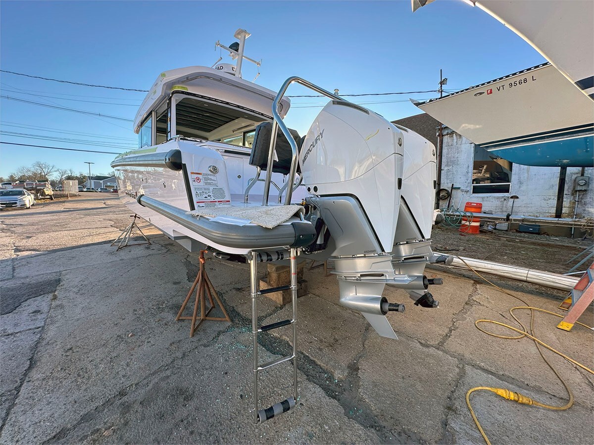 2024-axopar-37-1-54fa4f