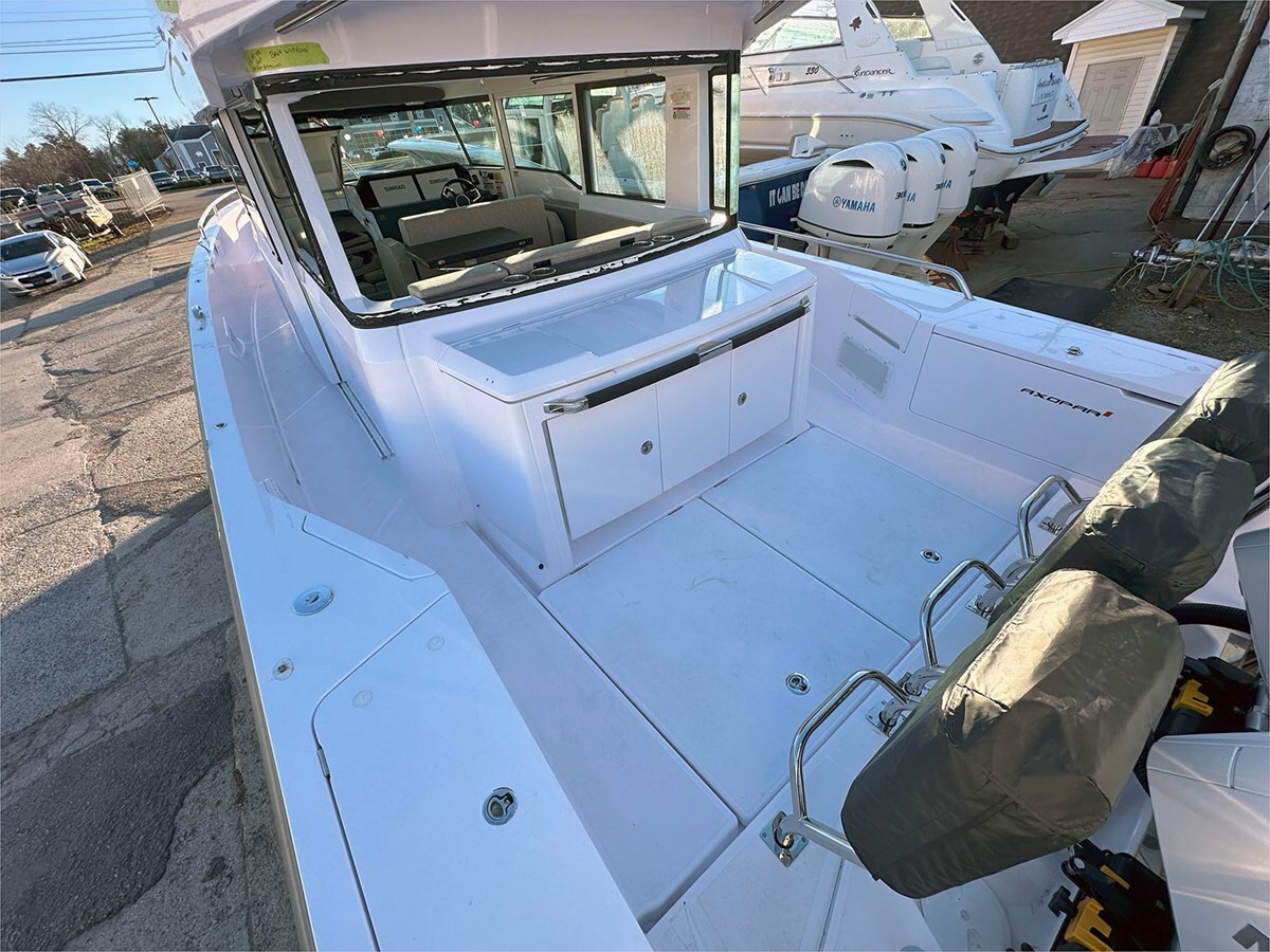 2024-axopar-37-1-54fa4f