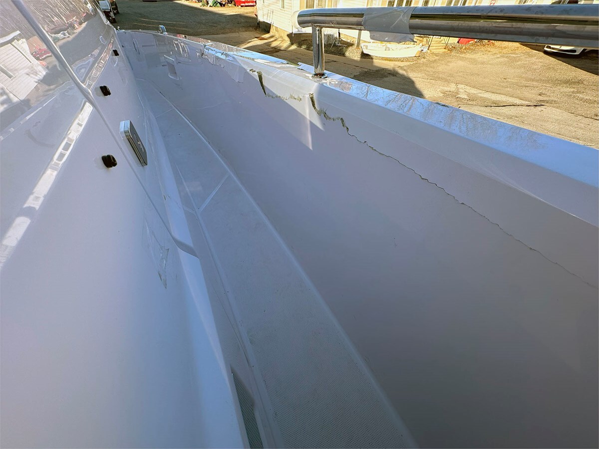 2024-axopar-37-1-54fa4f