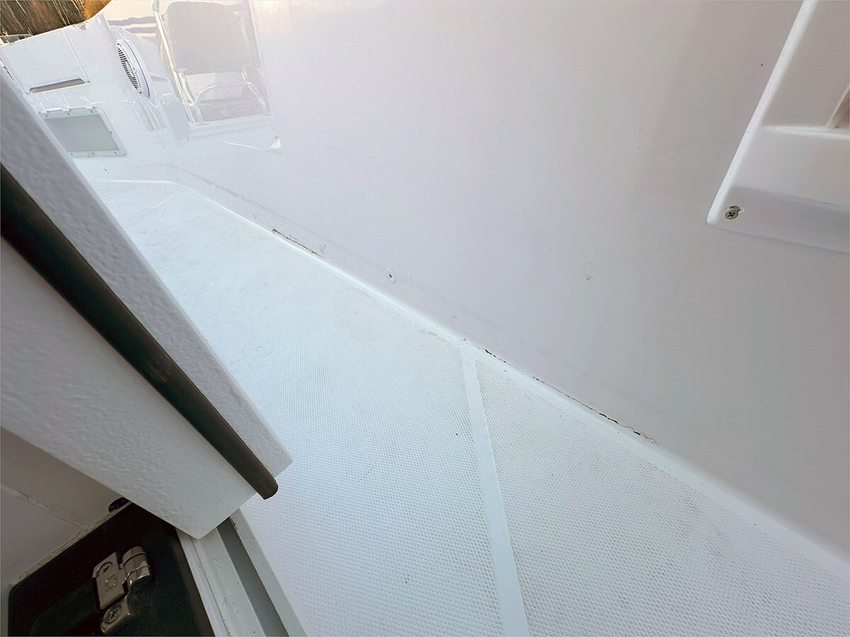 2024-axopar-37-1-54fa4f