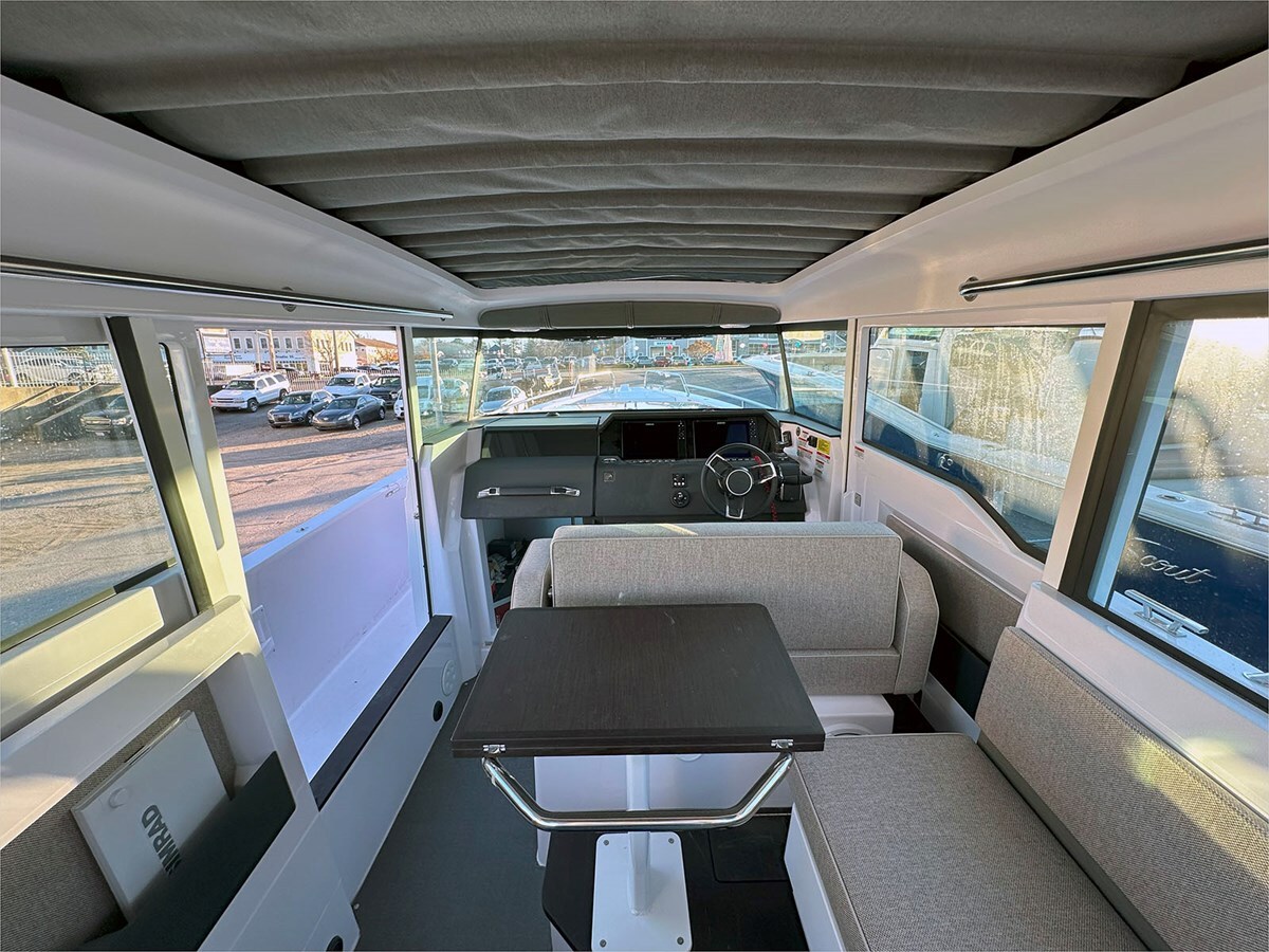 2024-axopar-37-1-54fa4f