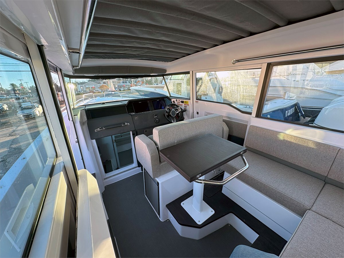 2024-axopar-37-1-54fa4f