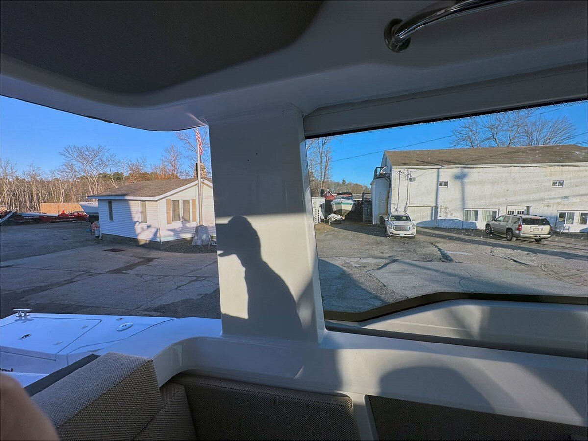 2024-axopar-37-1-54fa4f