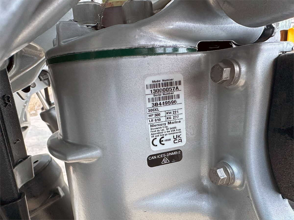 2024-axopar-37-1-54fa4f