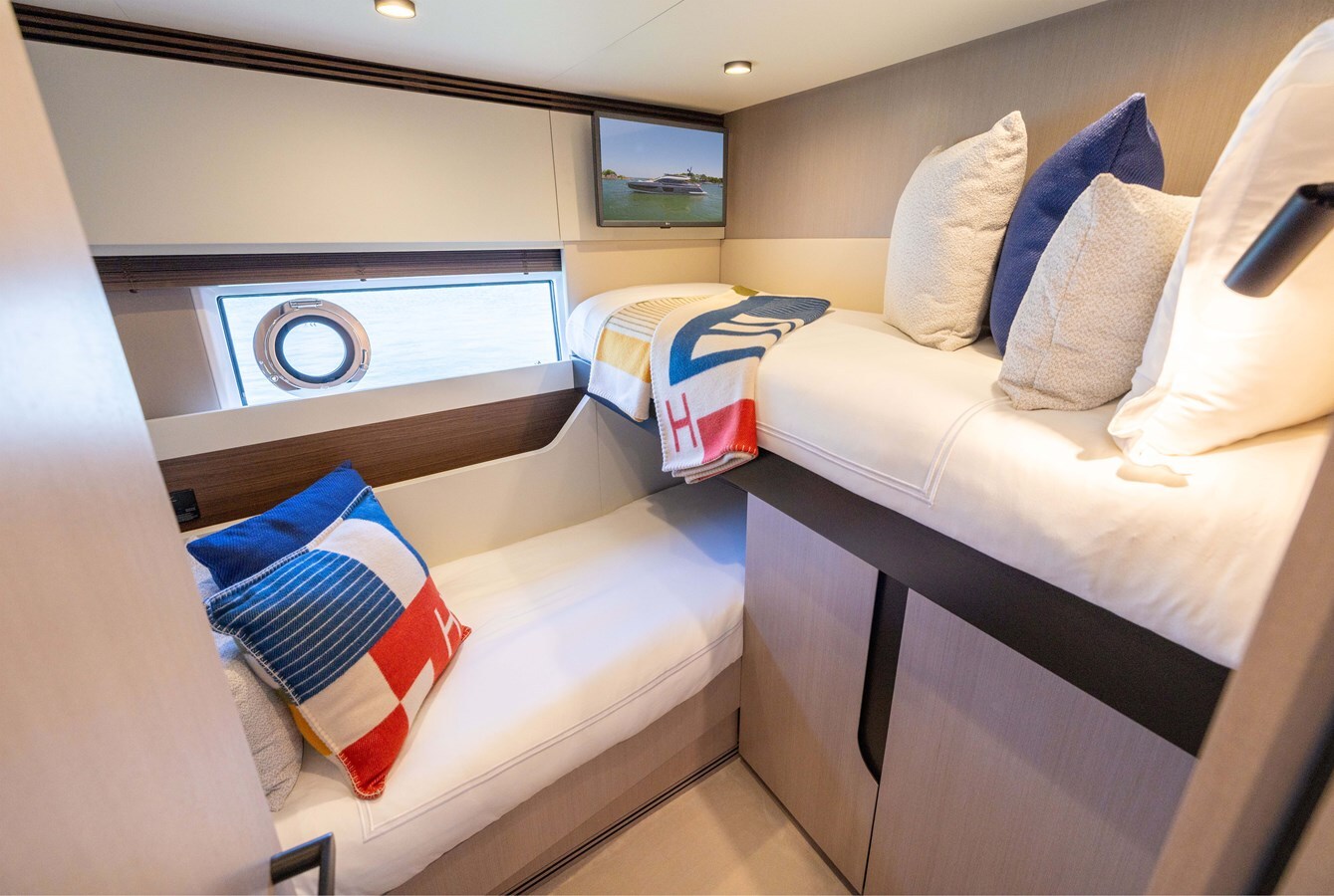 2024-azimut-yachts-71-2-7485f9