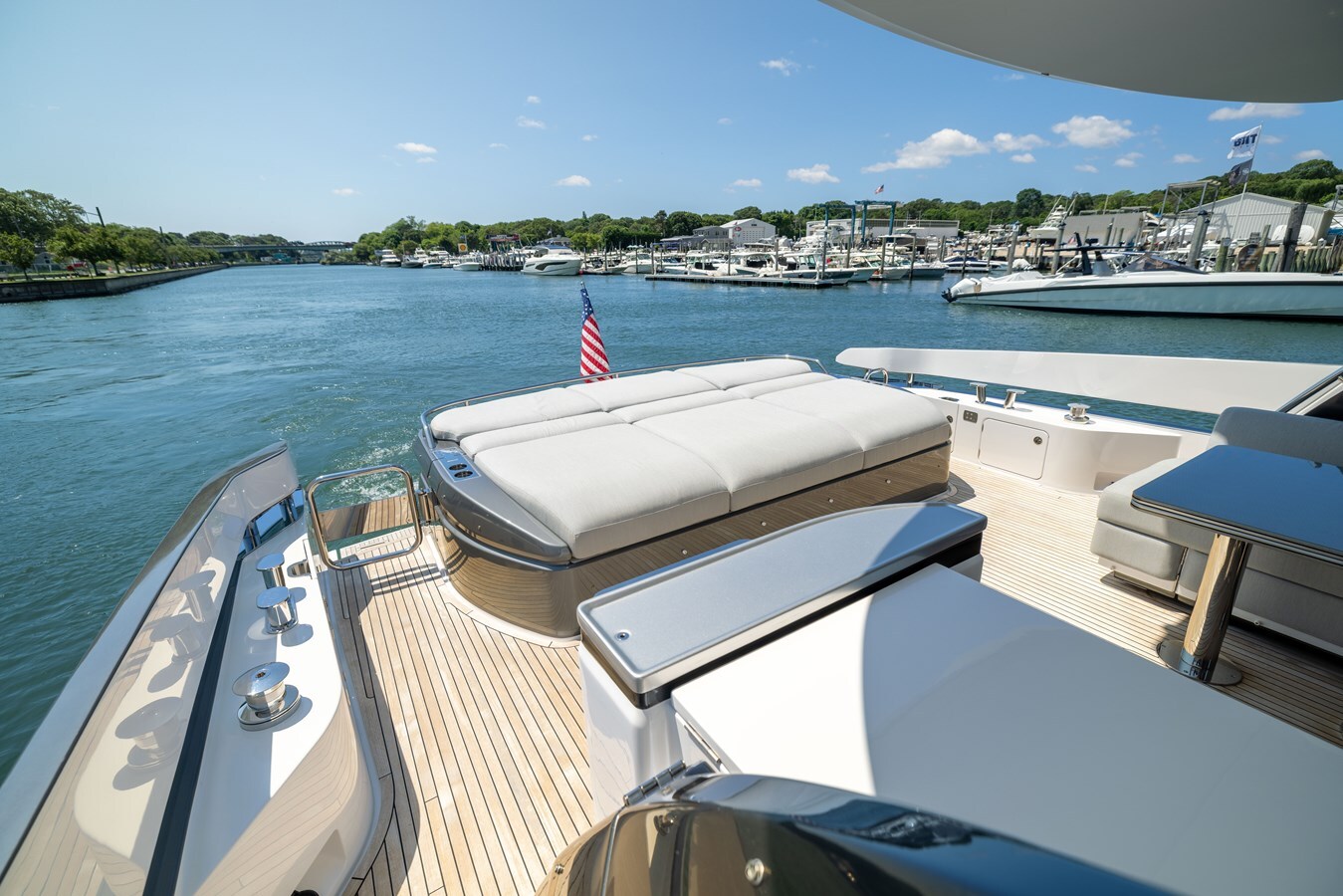 2024-azimut-yachts-71-2-7485f9