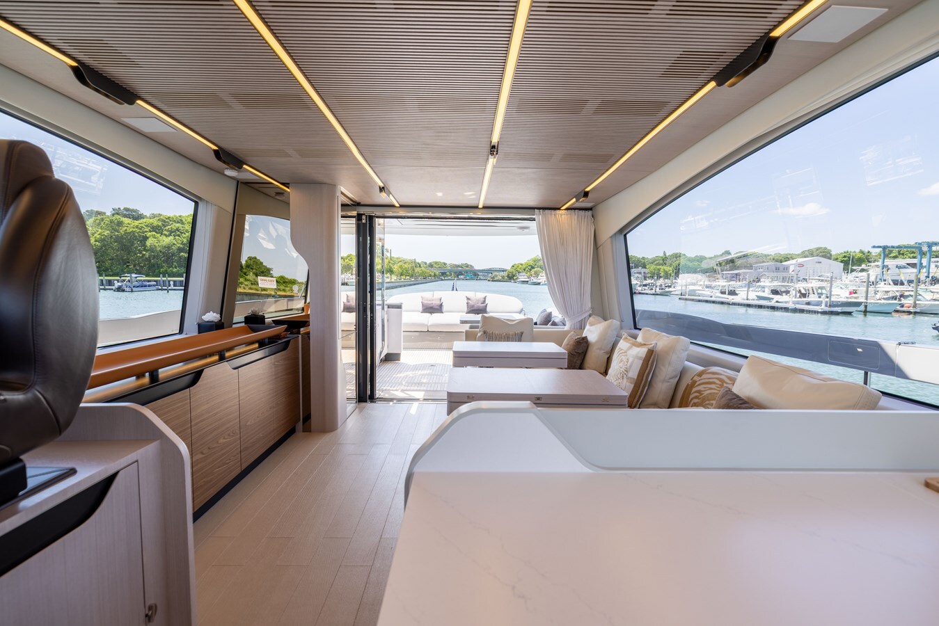 2024-azimut-yachts-71-2-7485f9