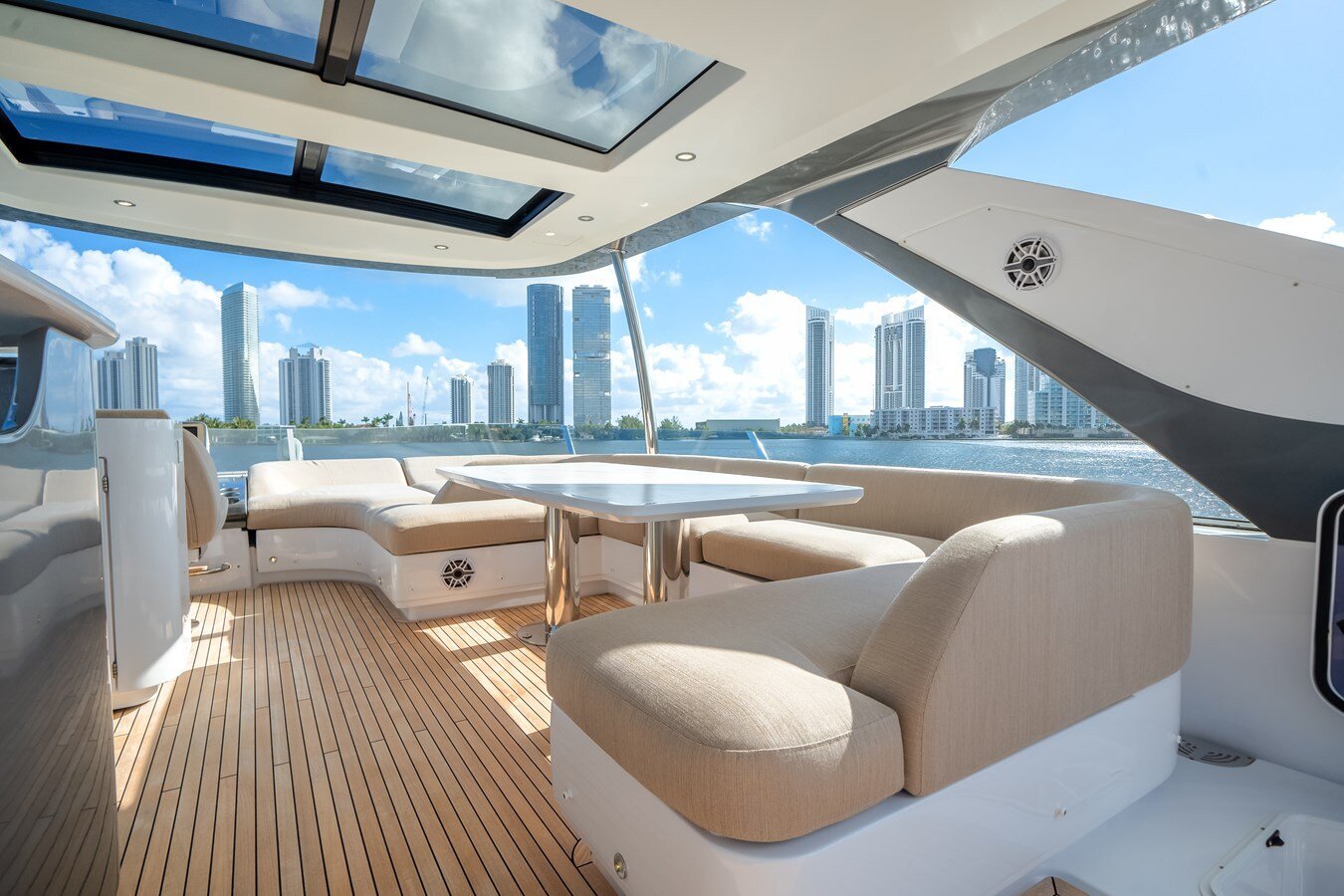 2024-azimut-yachts-78-ee104f