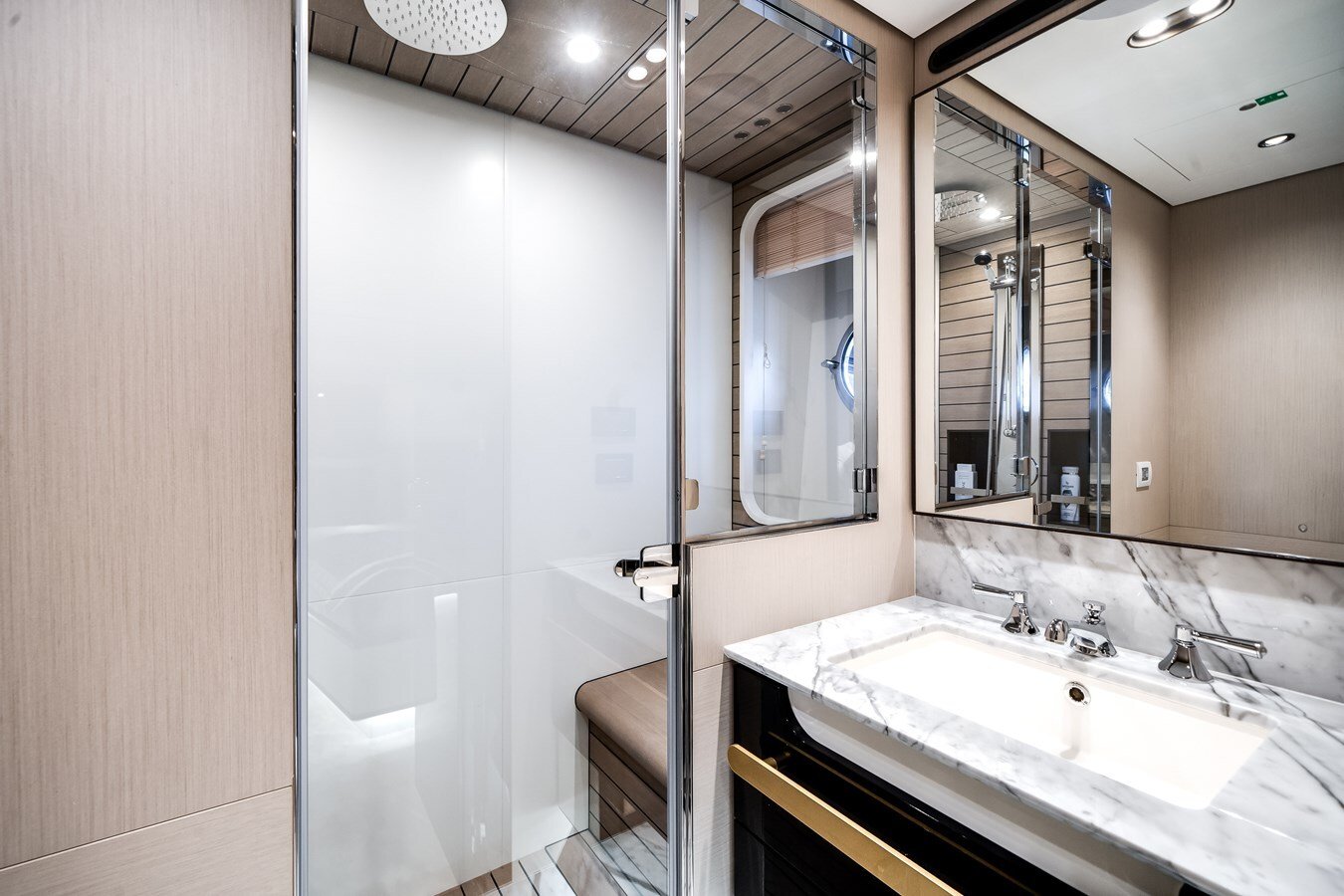 2024-azimut-yachts-87-10-92c32c