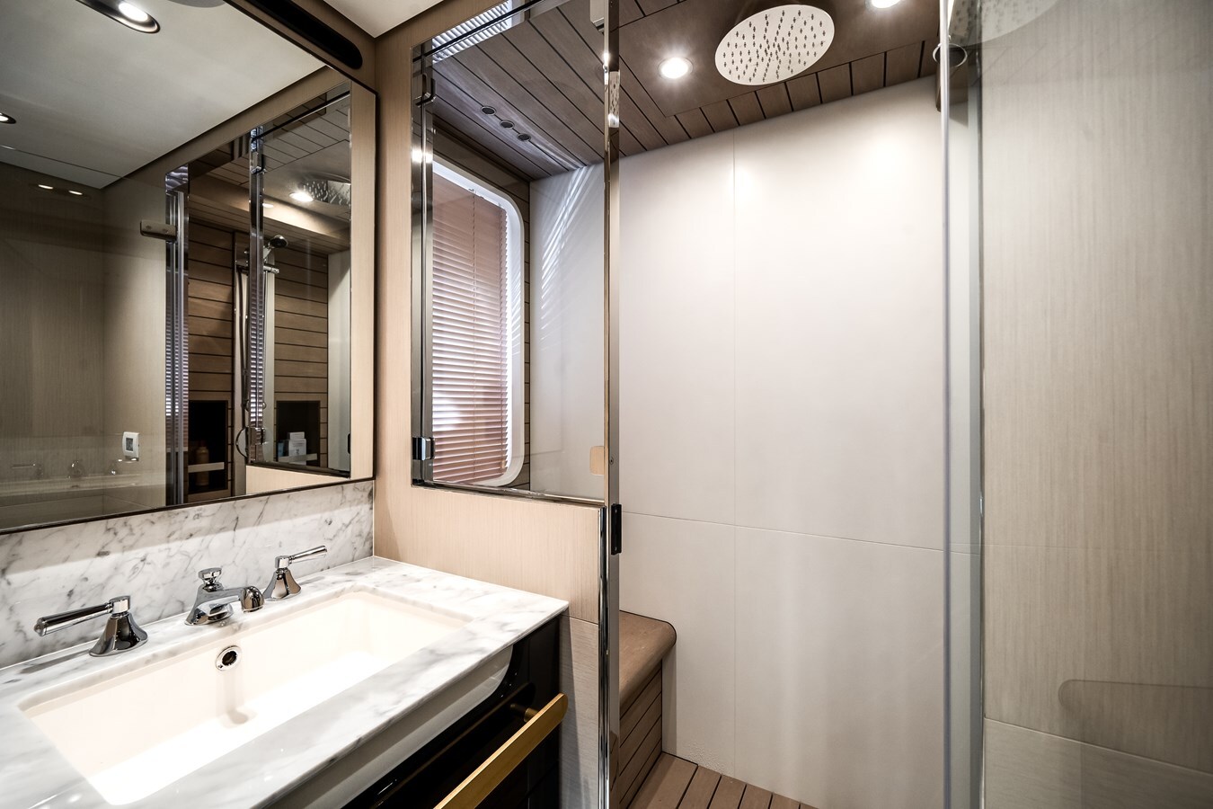 2024-azimut-yachts-87-10-92c32c