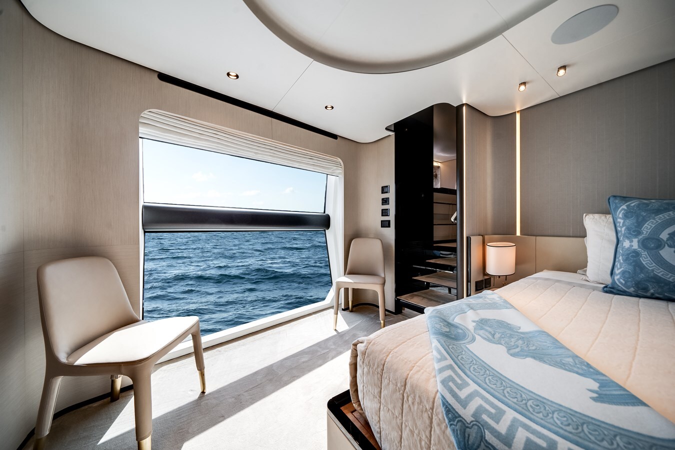 2024-azimut-yachts-87-10-92c32c