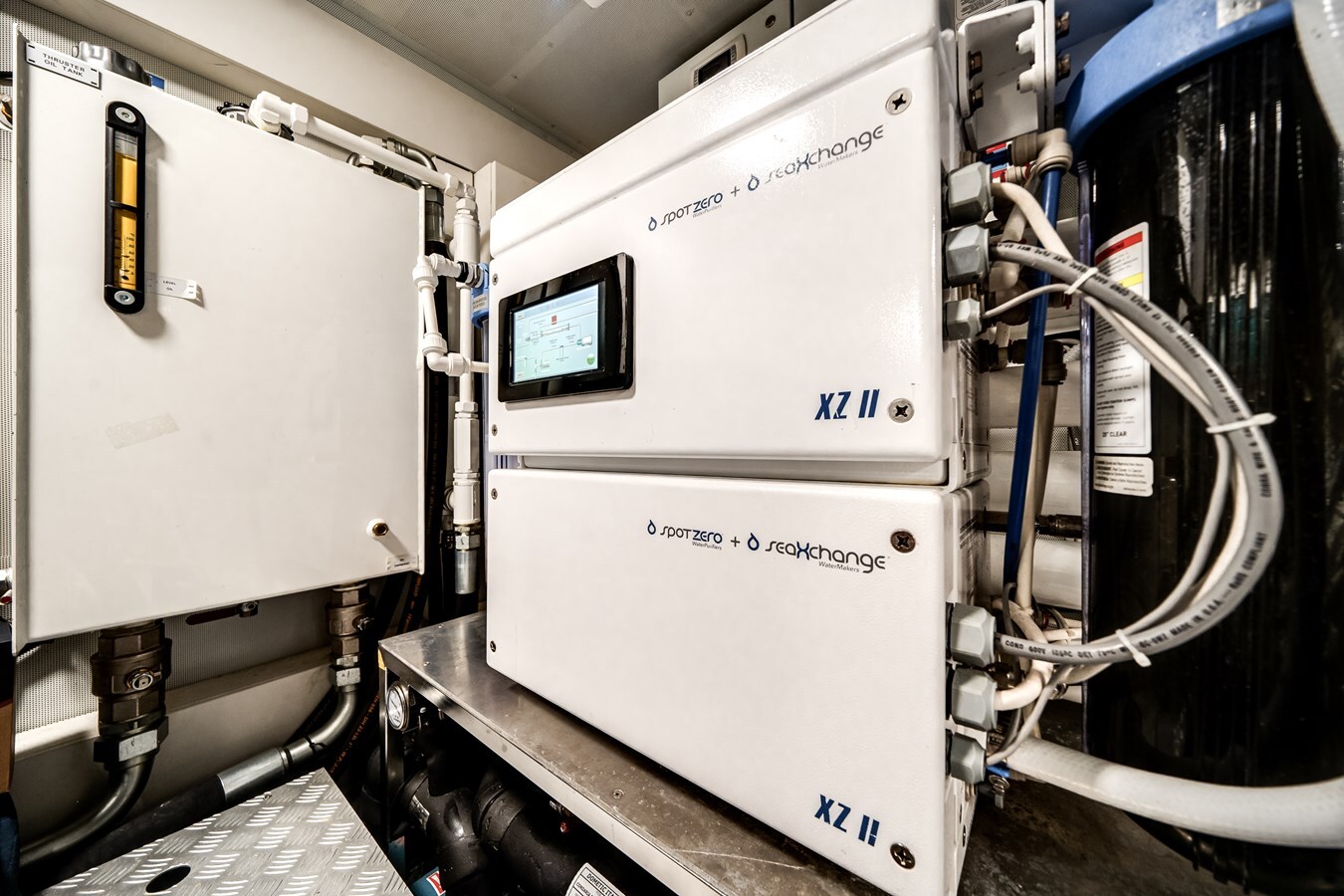 2024-azimut-yachts-87-10-92c32c