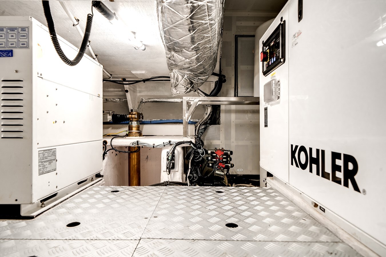 2024-azimut-yachts-87-10-92c32c