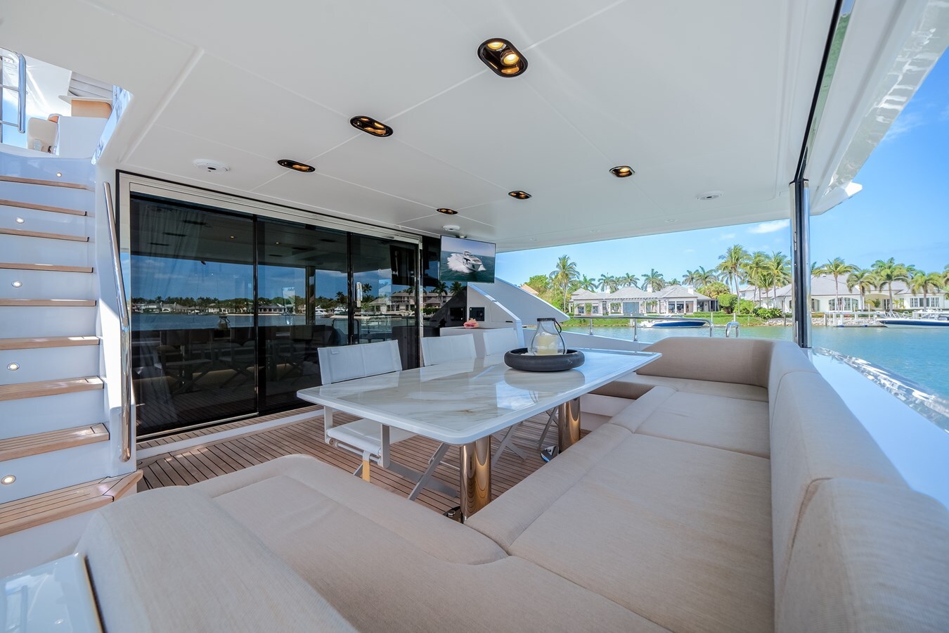 2024-azimut-yachts-87-10-92c32c