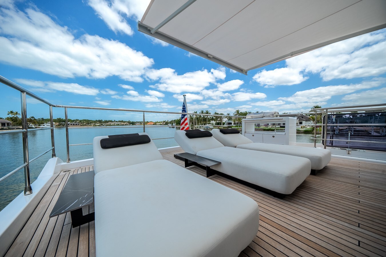 2024-azimut-yachts-87-10-92c32c