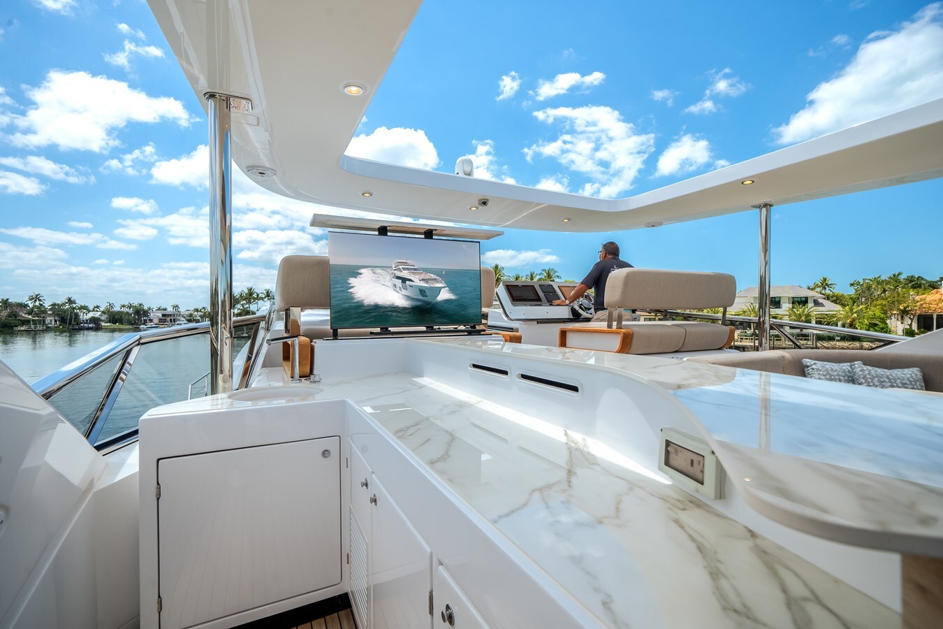 2024-azimut-yachts-87-10-92c32c