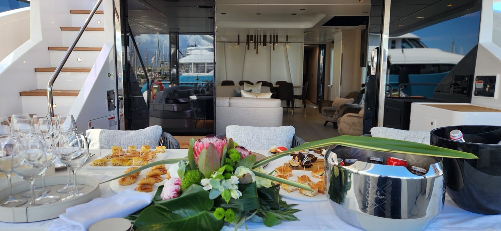 2024-azimut-yachts-87-11-fc7b51