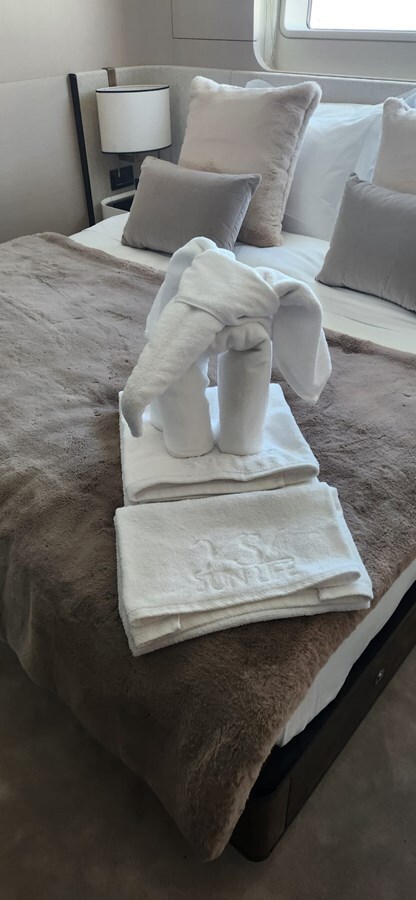 2024-azimut-yachts-87-11-fc7b51