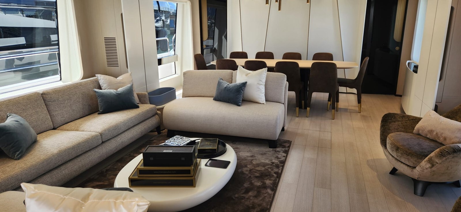 2024-azimut-yachts-87-11-fc7b51