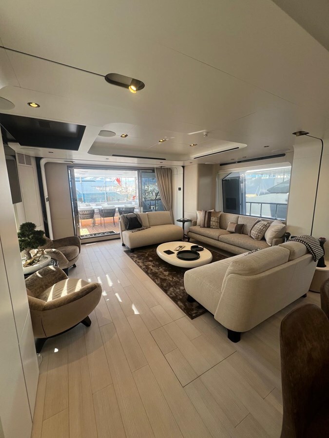 2024-azimut-yachts-87-11-fc7b51