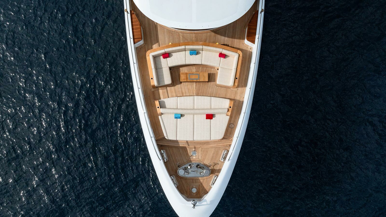 2024-benetti-133-11-4d0220