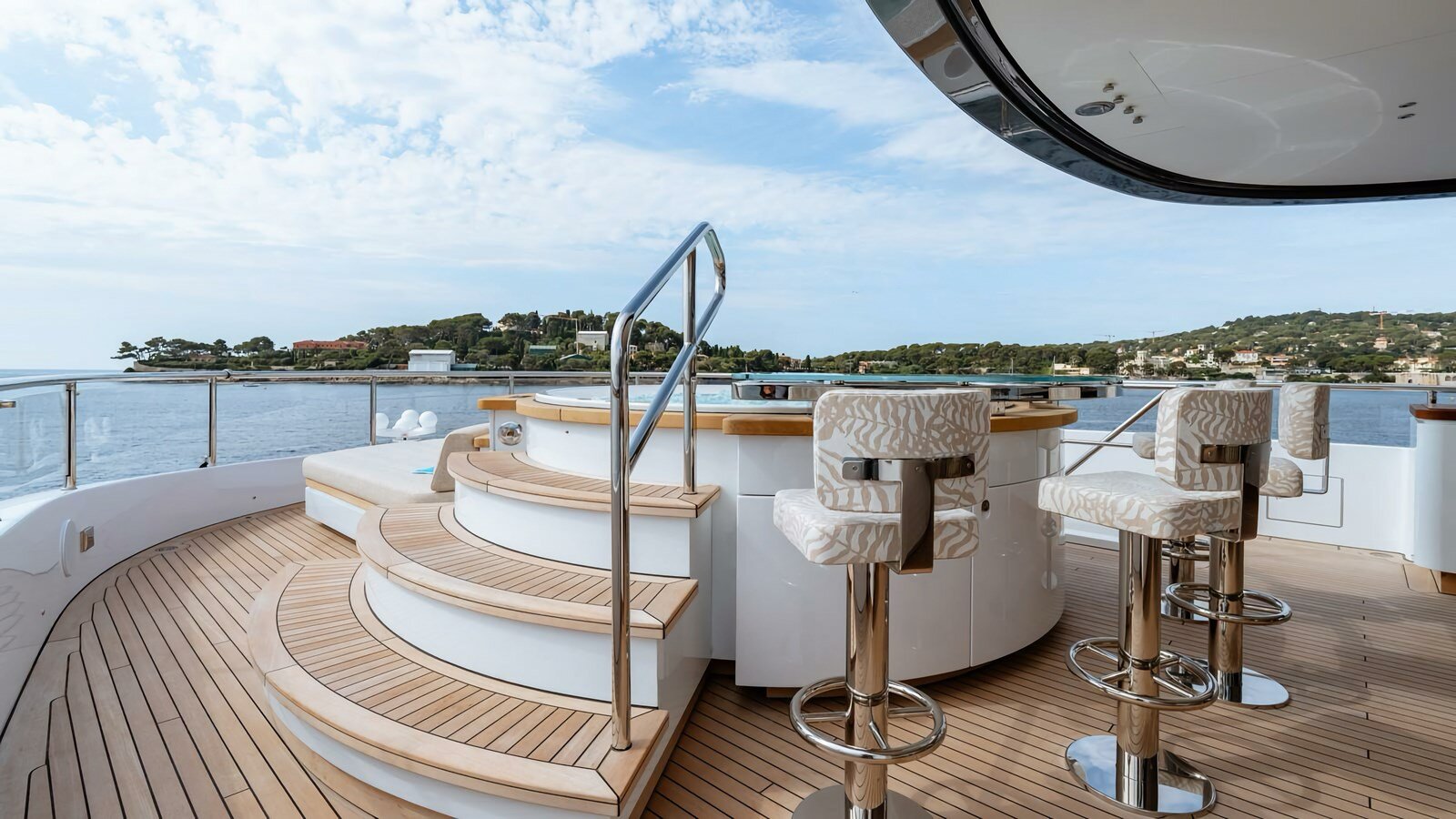 2024-benetti-133-11-4d0220