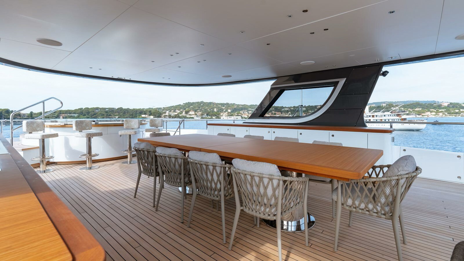 2024-benetti-133-11-4d0220