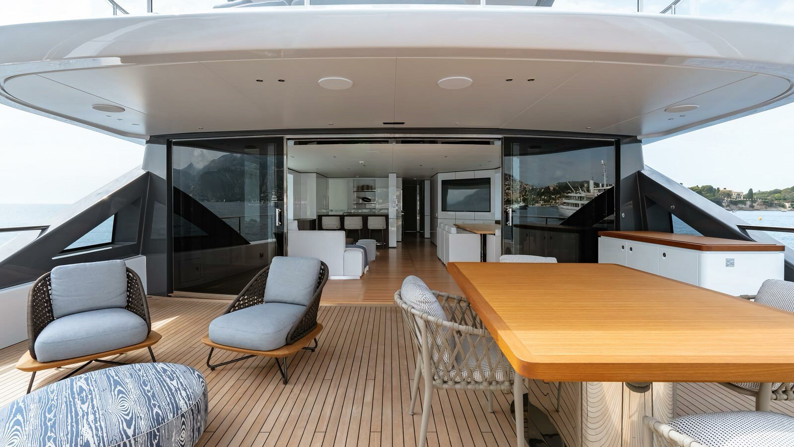 2024-benetti-133-11-4d0220