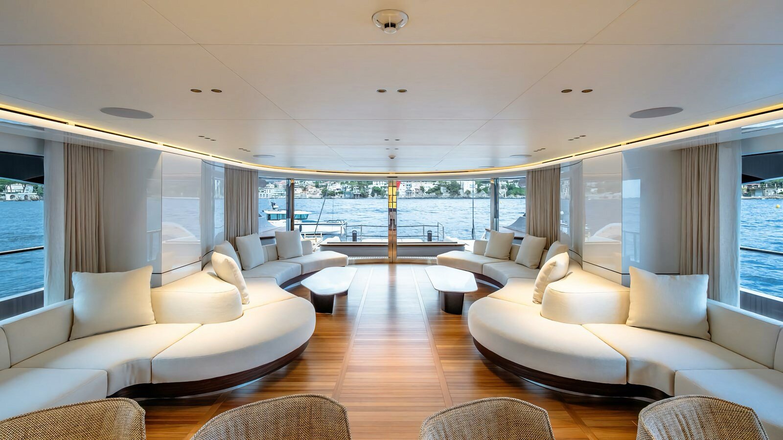 2024-benetti-133-11-4d0220