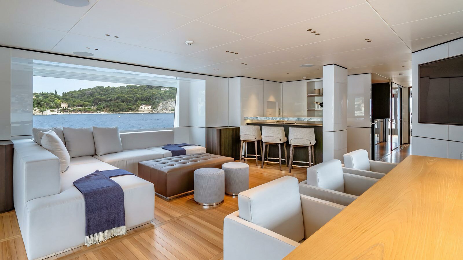 2024-benetti-133-11-4d0220