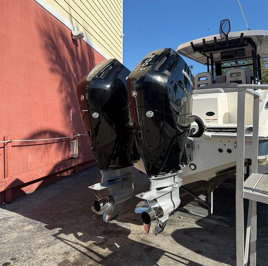 2024-boston-whaler-33-1-5d597a