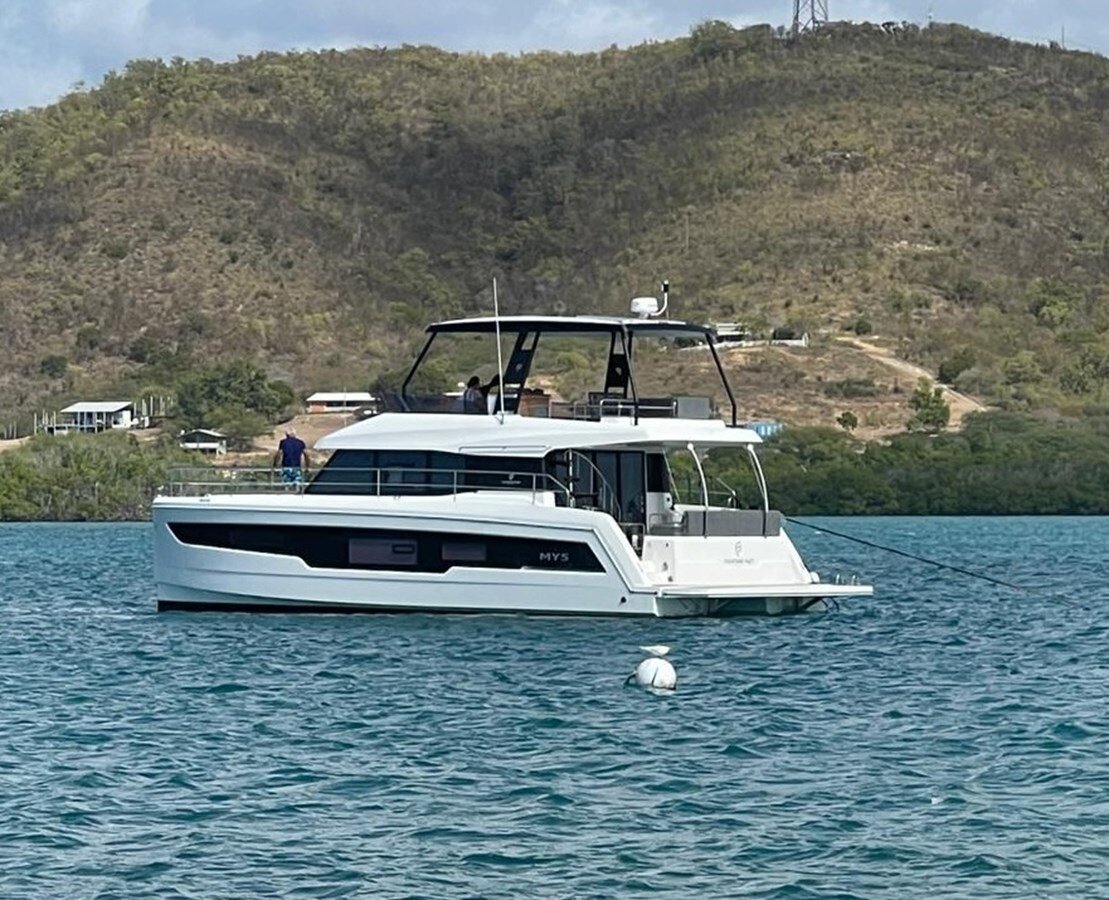2024-fountaine-pajot-40-61d9a2