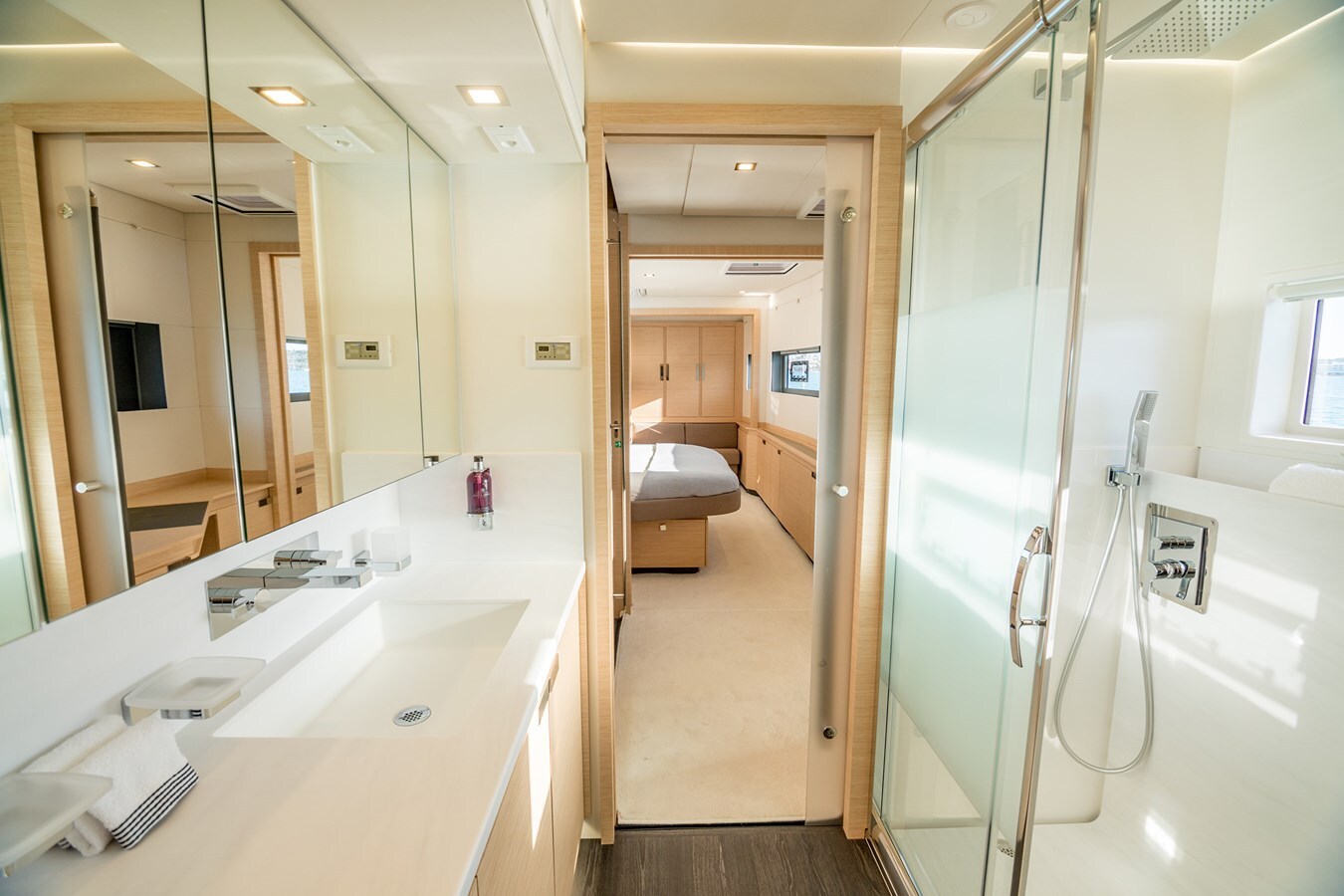 2024 FOUNTAINE PAJOT 64' 8