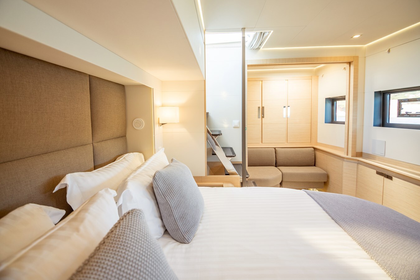 2024 FOUNTAINE PAJOT 64' 8