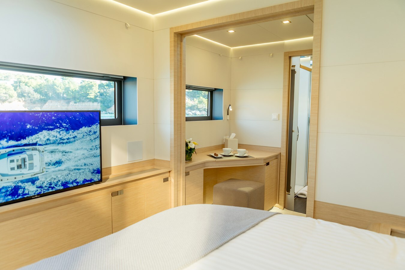 2024 FOUNTAINE PAJOT 64' 8