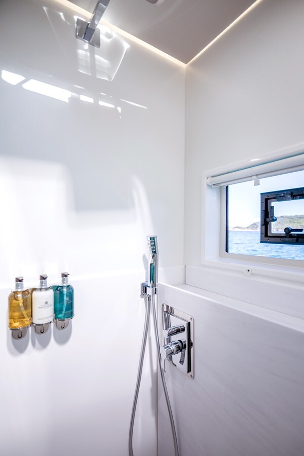 2024 FOUNTAINE PAJOT 64' 8