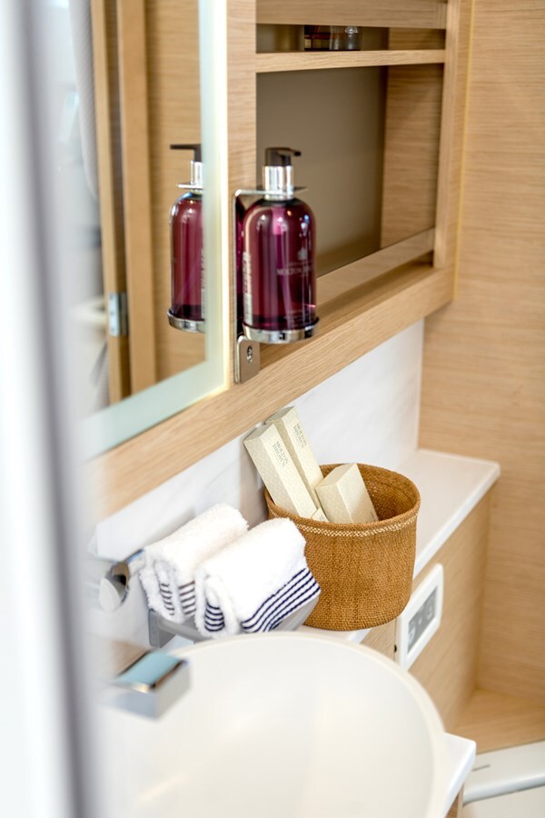 2024 FOUNTAINE PAJOT 64' 8