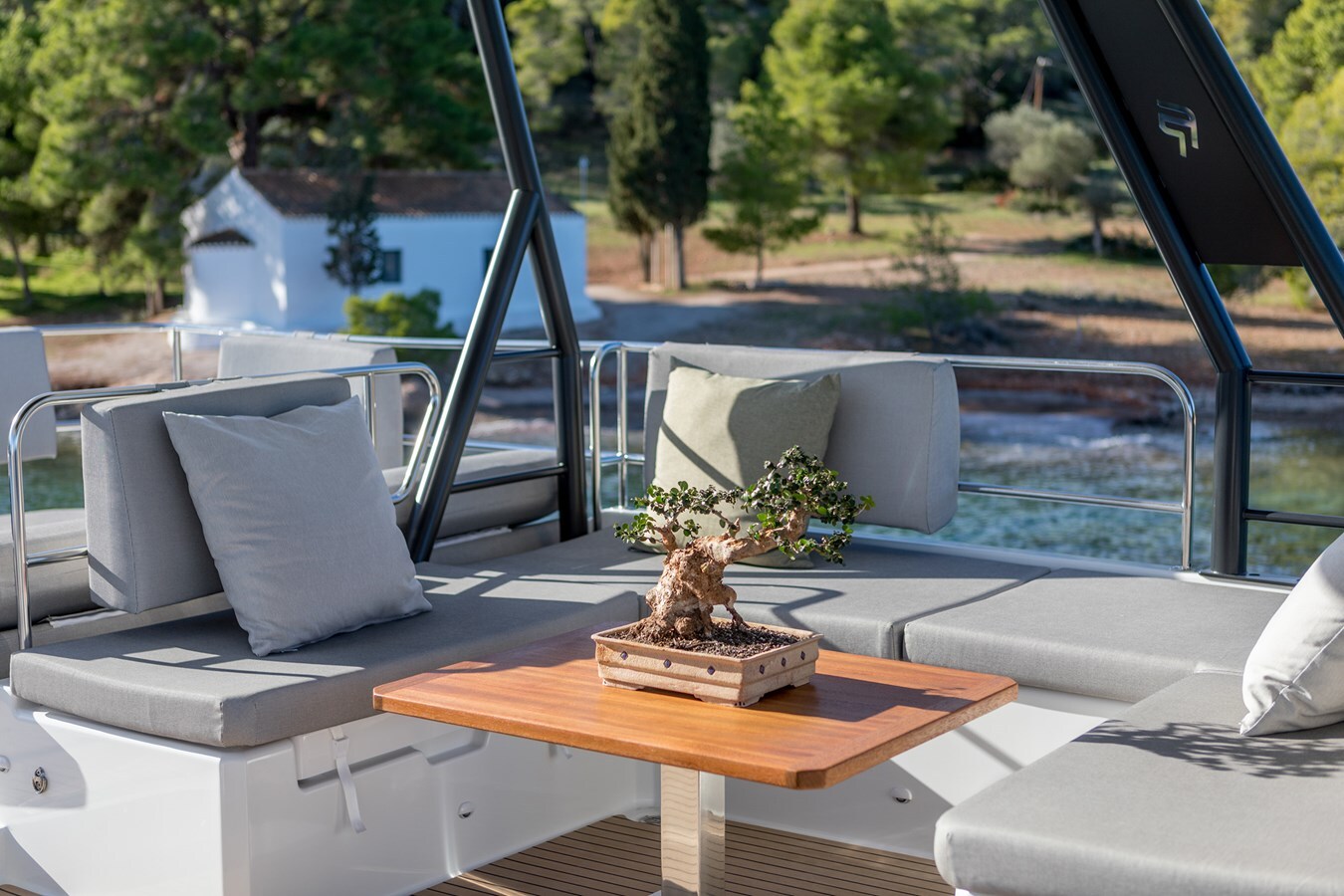 2024 FOUNTAINE PAJOT 64' 8