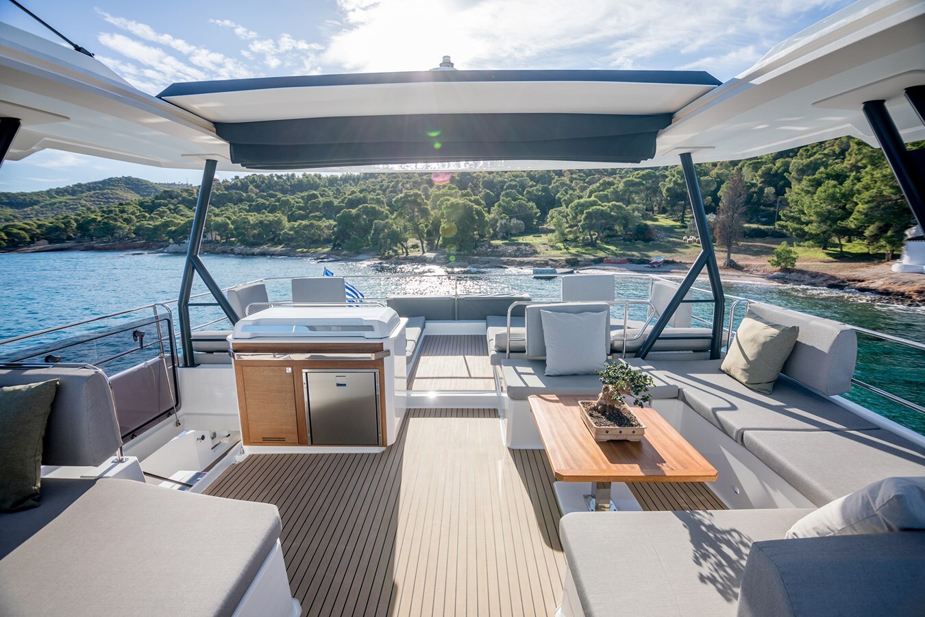 2024 FOUNTAINE PAJOT 64' 8