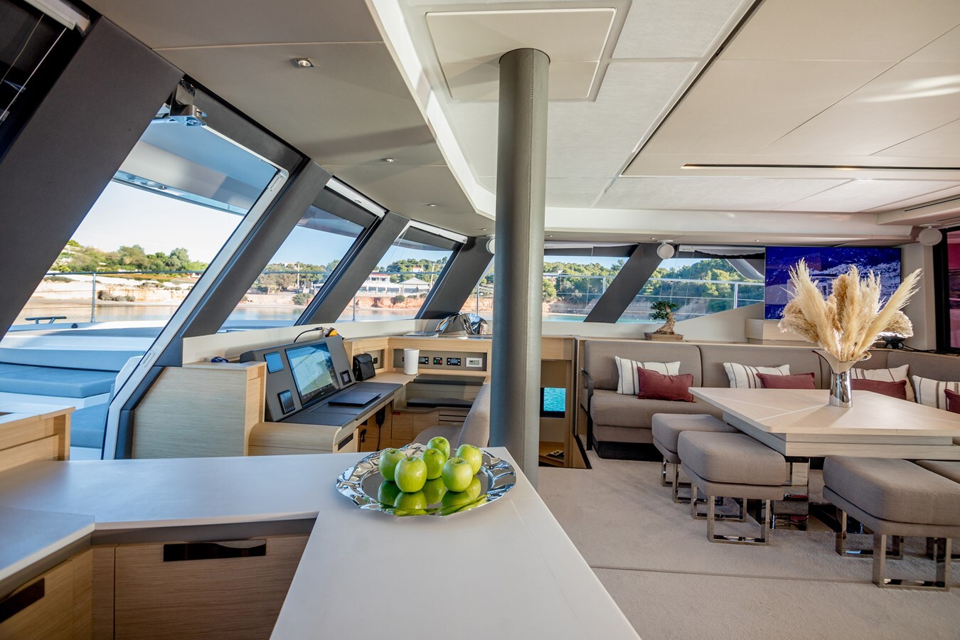 2024 FOUNTAINE PAJOT 64' 8