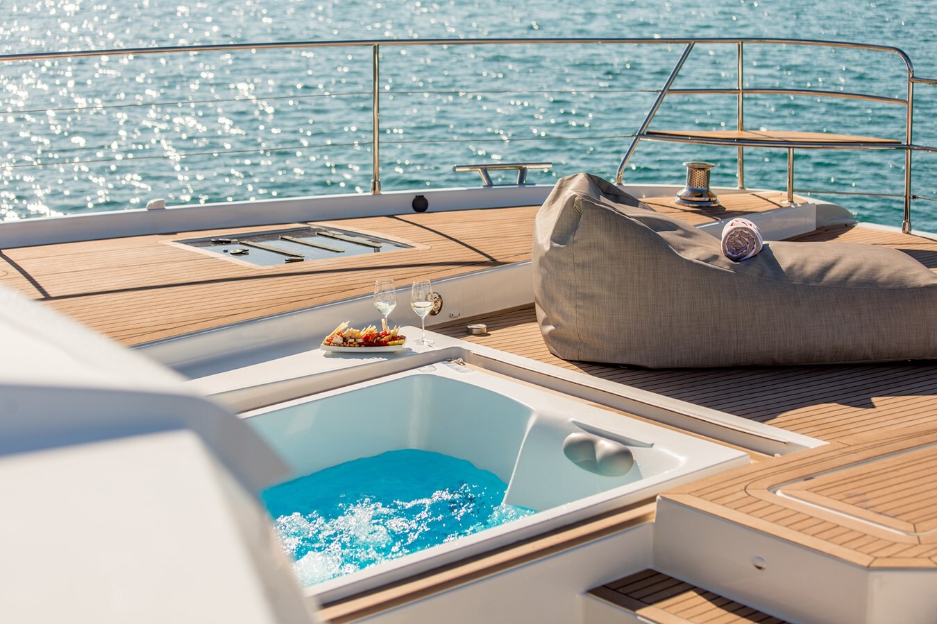 2024 FOUNTAINE PAJOT 64' 8