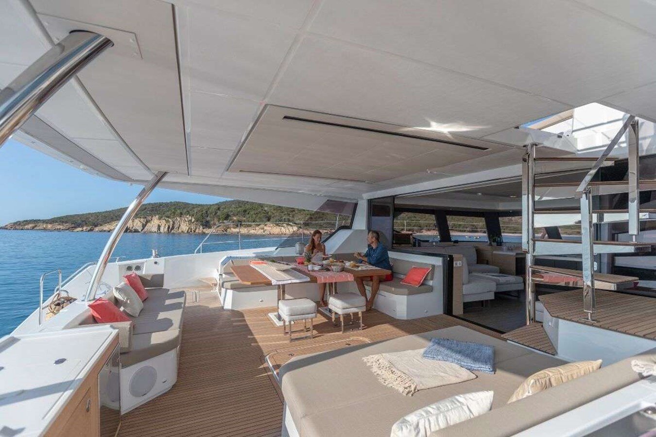 2024 FOUNTAINE PAJOT 66' 10