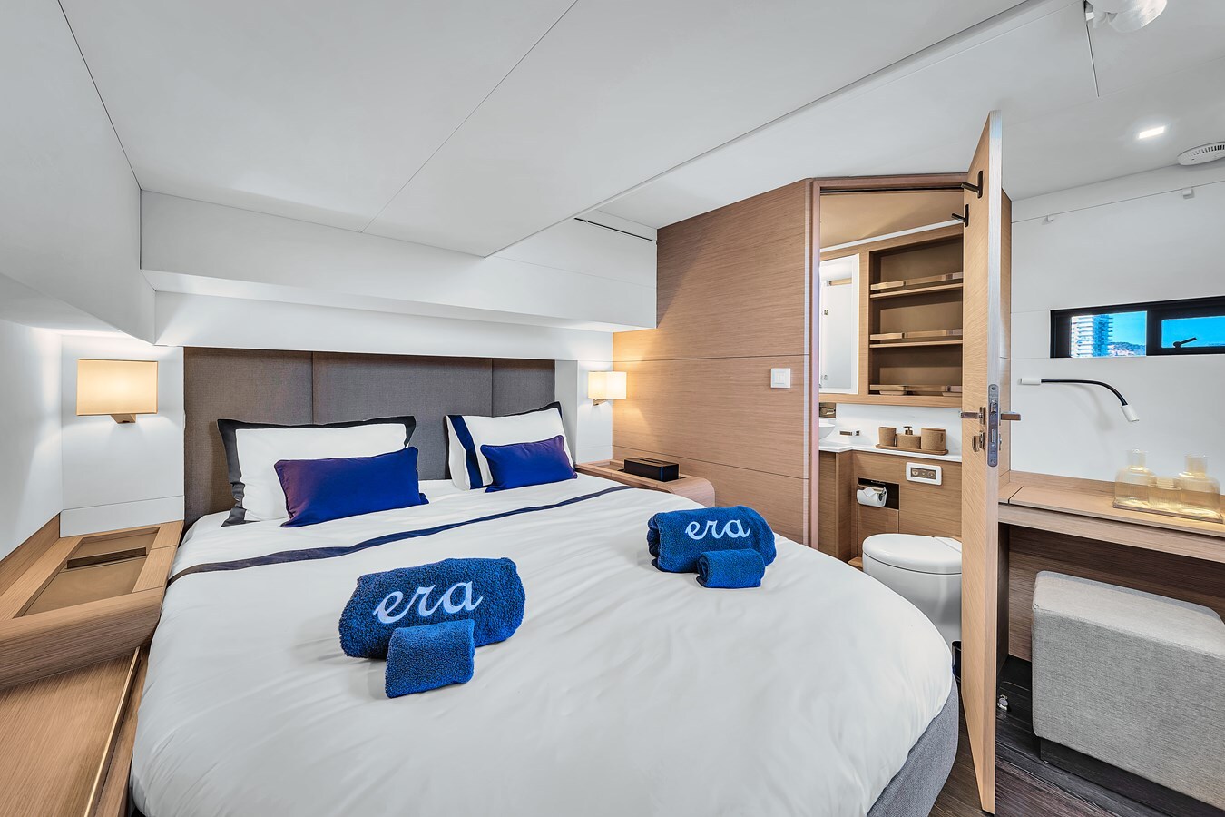 2024 FOUNTAINE PAJOT 67' 4