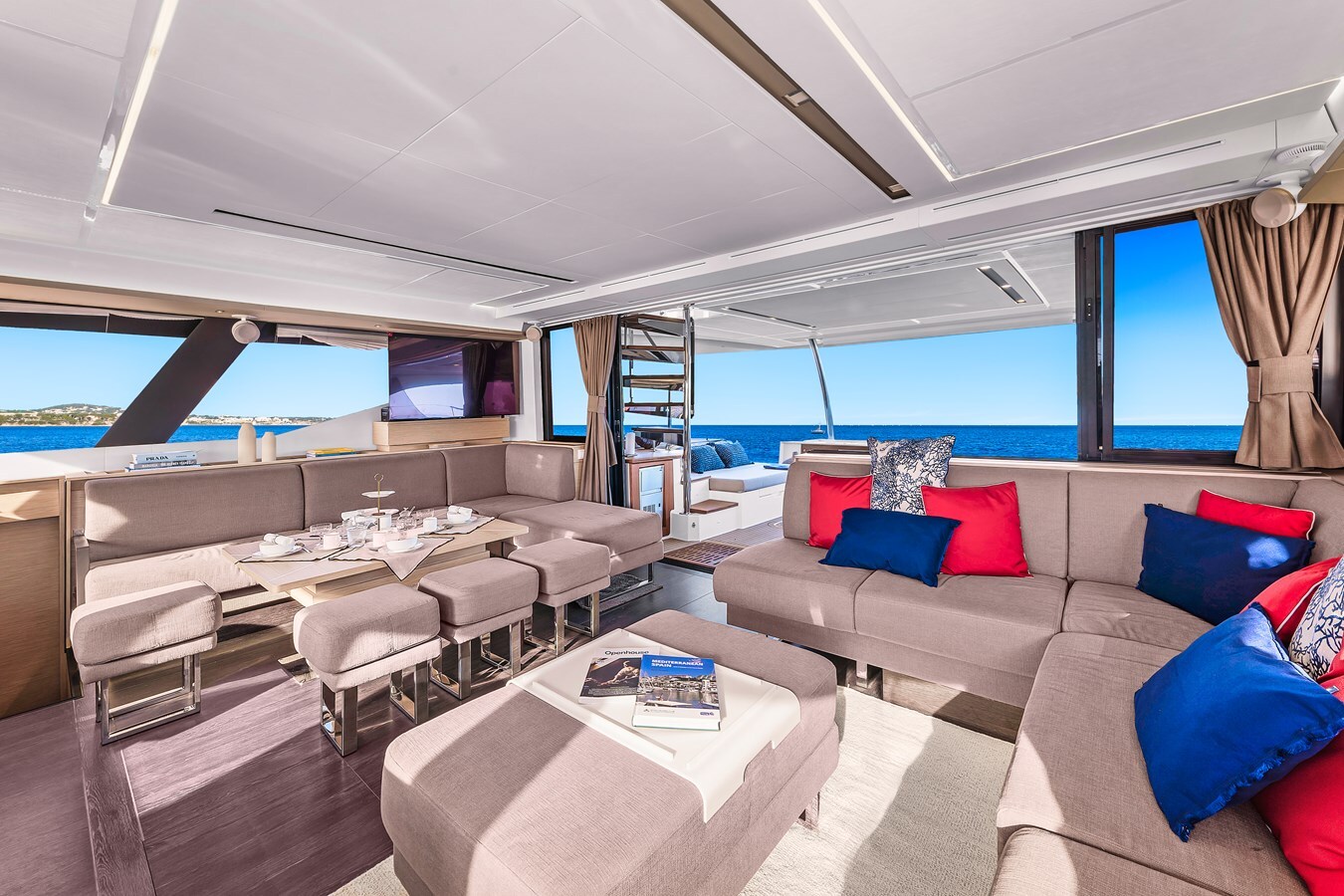 2024 FOUNTAINE PAJOT 67' 4