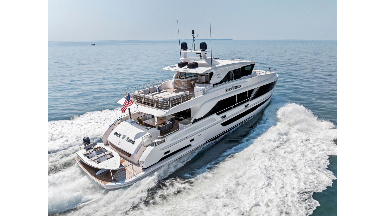 2024-horizon-yacht-90-9fe3b1