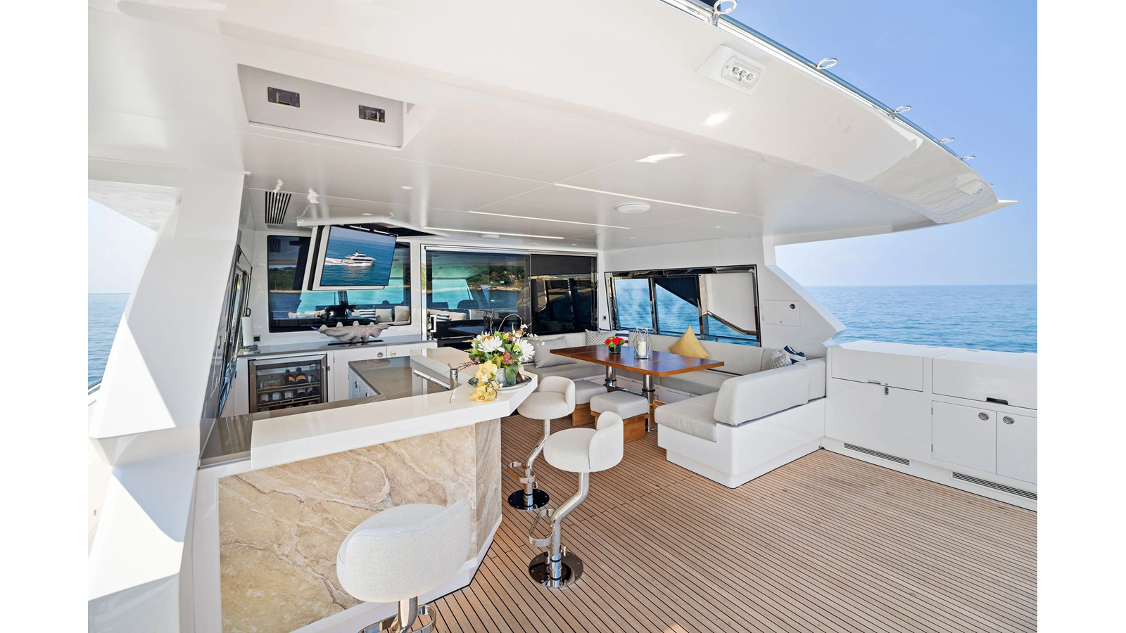 2024-horizon-yacht-90-9fe3b1