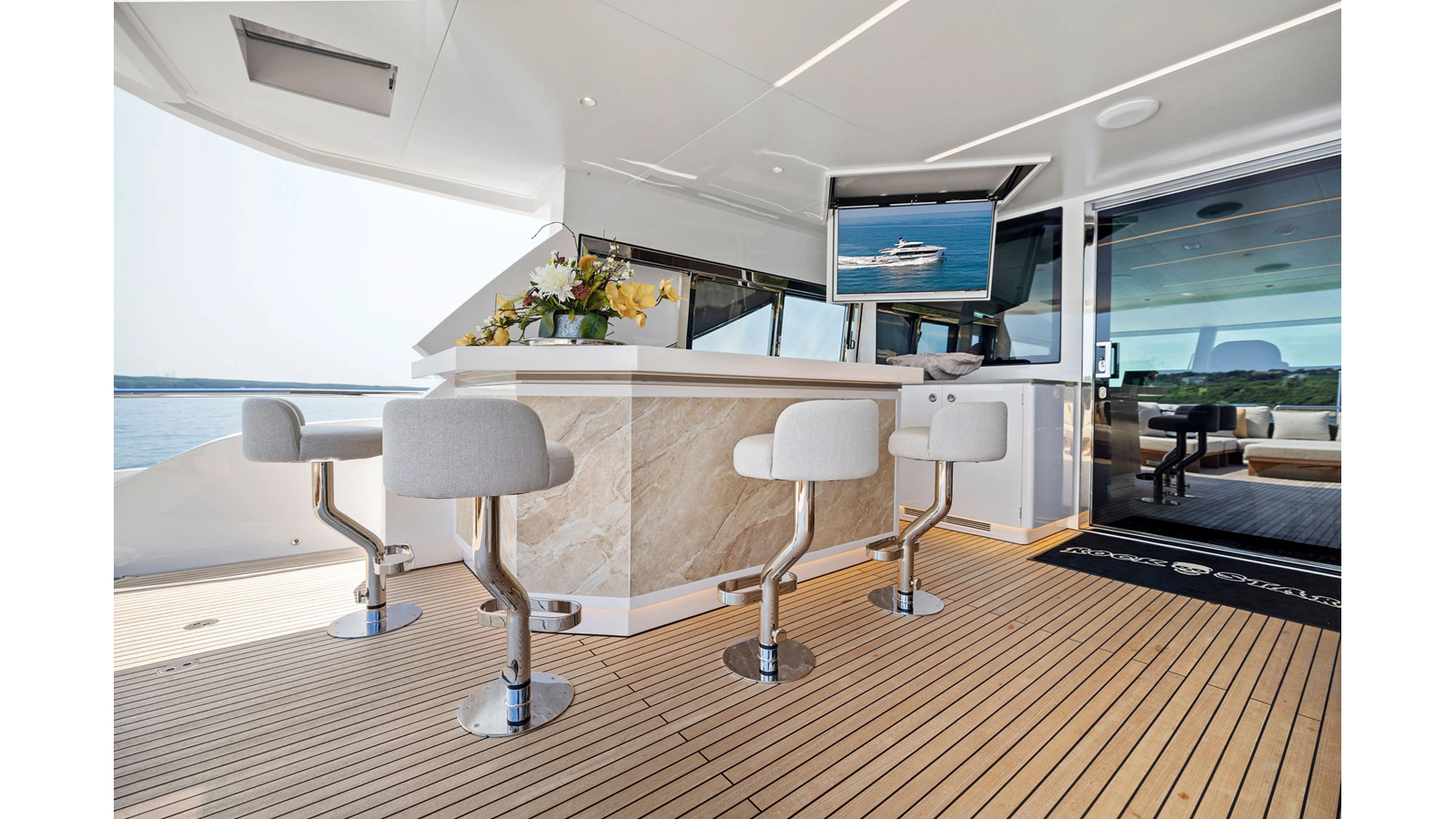 2024-horizon-yacht-90-9fe3b1