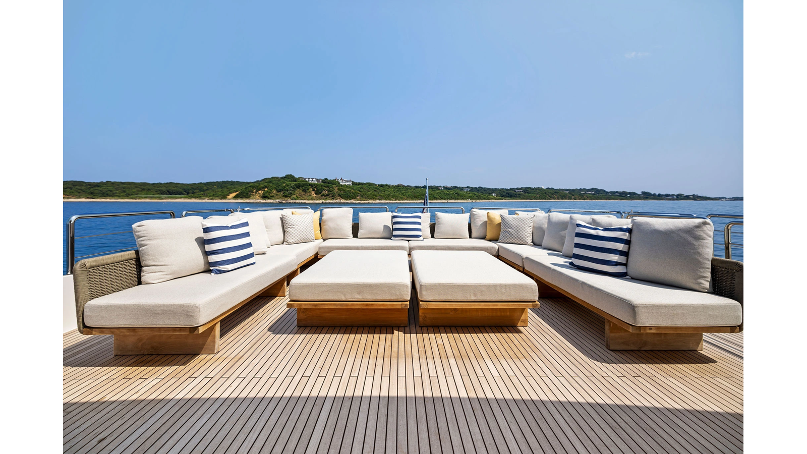 2024 HORIZON YACHT 90'